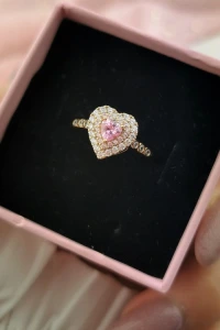 Sohobizuteria - Pierścionek pozłacany serduszko różowy kryształ kolor złoty