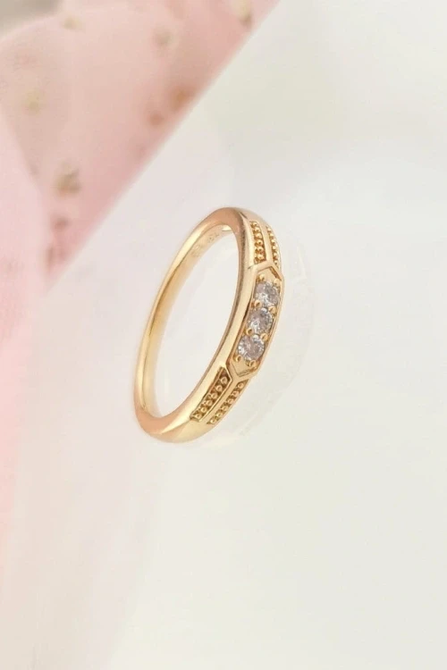 Pierścionek POZŁACANY obrączka kryształy kolor złoty